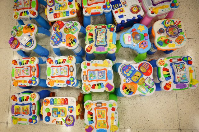 Toddler play tables