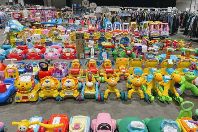 Toys shop consignment store